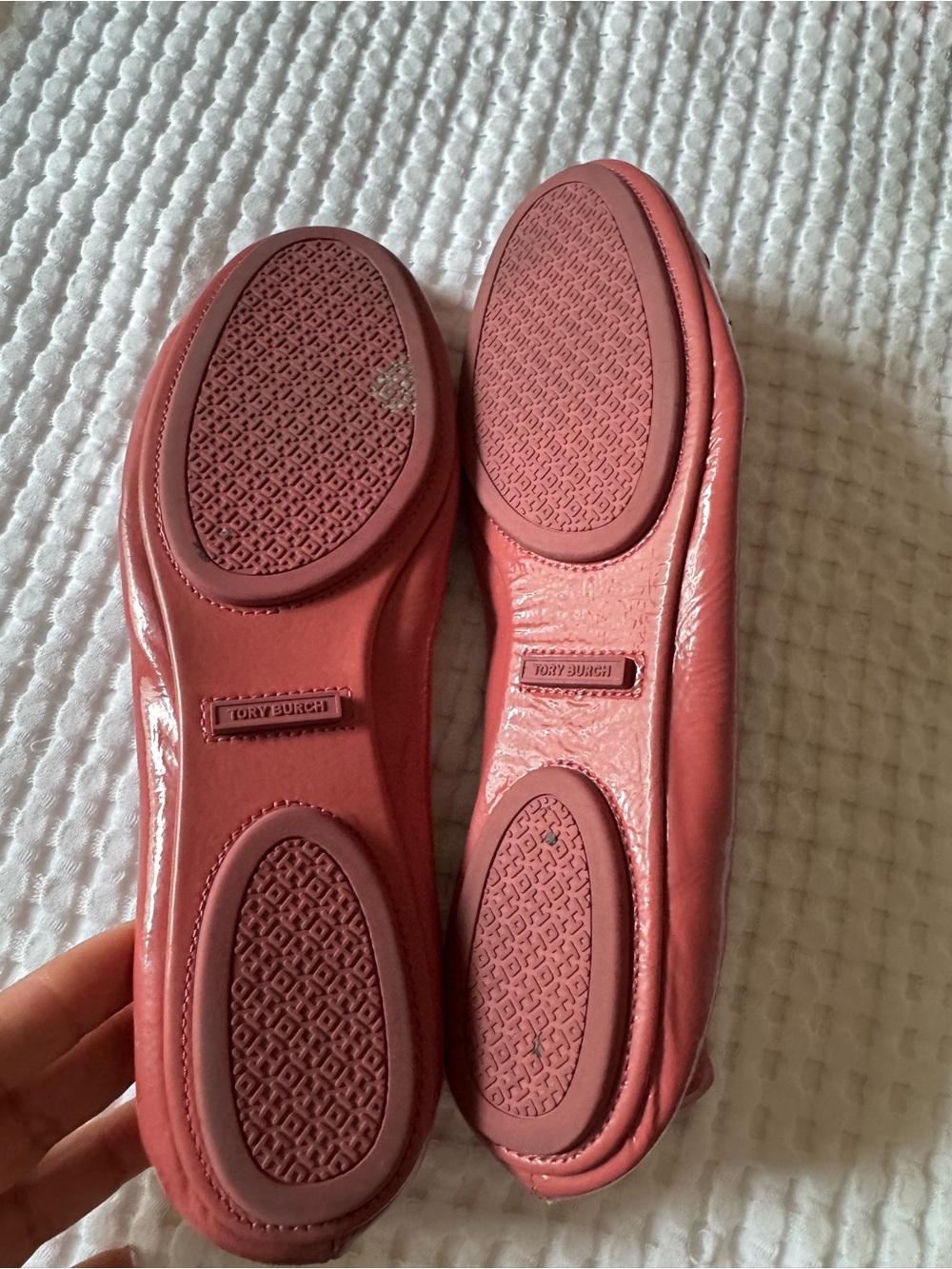 Tory Burch Red Patent Leather Logo Ballet Flats - Picture 11 of 12